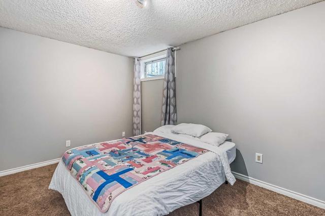 8011 Huntington Street Ne, House detached with 4 bedrooms, 2 bathrooms and 2 parking in Calgary AB | Image 24