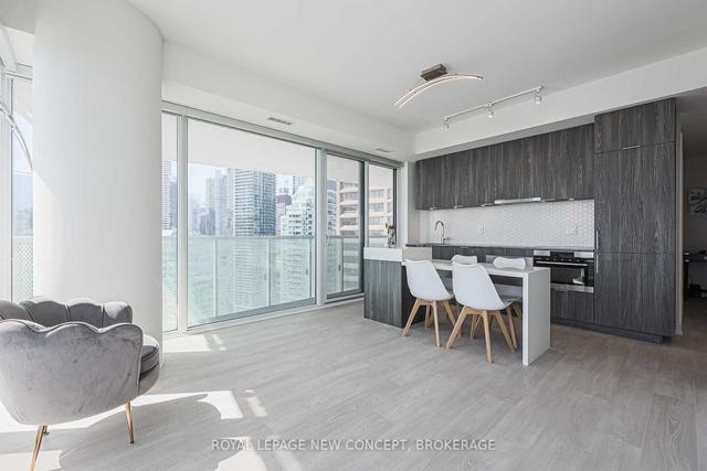 2604 - 15 Queens Quay E, Condo with 2 bedrooms, 1 bathrooms and 1 parking in Toronto ON | Image 17