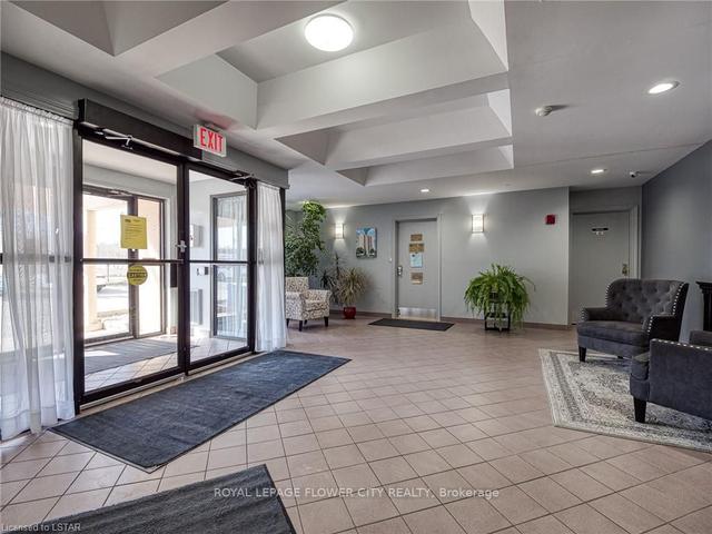 707 - 860 Commissioners Rd, Condo with 2 bedrooms, 1 bathrooms and 1 parking in London ON | Image 10