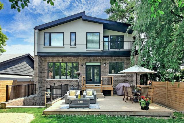 106 Freemont Ave, House detached with 4 bedrooms, 6 bathrooms and 4 parking in Toronto ON | Image 33