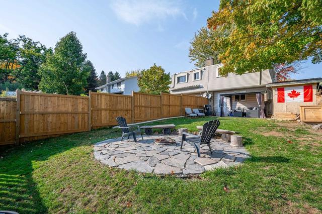 202 Pinedale Dr, House semidetached with 3 bedrooms, 2 bathrooms and 3 parking in Kitchener ON | Image 16