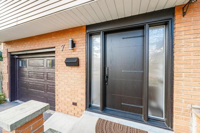 7 Inadale Court, House detached with 3 bedrooms, 1 bathrooms and 3 parking in Kitchener ON | Image 45