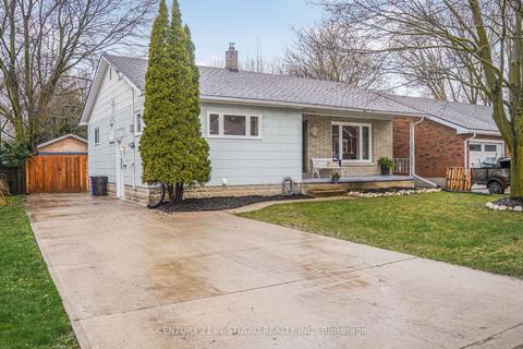 304 12th Ave, House detached with 3 bedrooms, 2 bathrooms and 6 parking in Hanover ON | Card Image