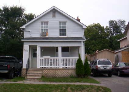 363 Centre St S, House detached with 3 bedrooms, 2 bathrooms and 4 parking in Oshawa ON | Image 1
