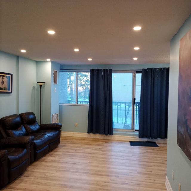 184 - 2095 Roche Crt, Townhouse with 4 bedrooms, 2 bathrooms and 1 parking in Mississauga ON | Image 14