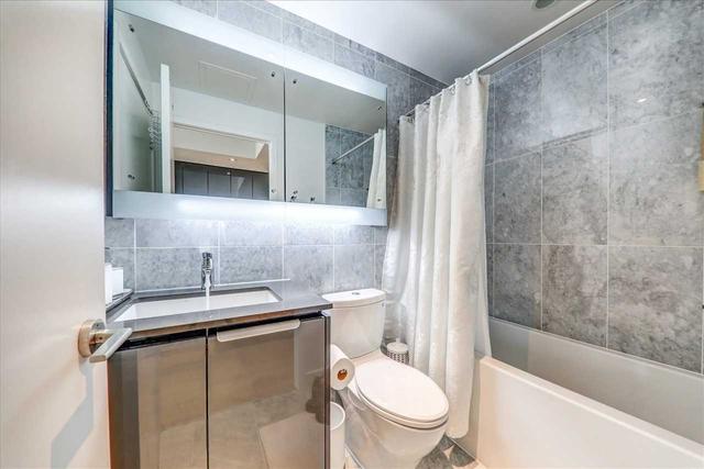 308 - 117 Mcmahon Dr, Condo with 2 bedrooms, 2 bathrooms and 1 parking in Toronto ON | Image 11