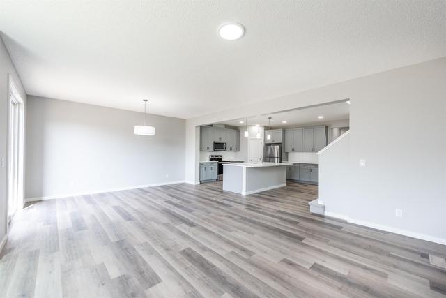105 Belmont Villas Sw, House detached with 3 bedrooms, 2 bathrooms and 4 parking in Calgary AB | Image 16