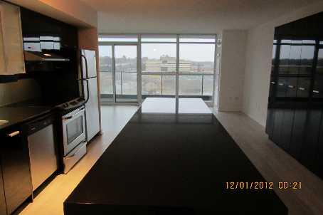 505 - 29 Singer Crt, Condo with 2 bedrooms, 2 bathrooms and 1 parking in Toronto ON | Image 2