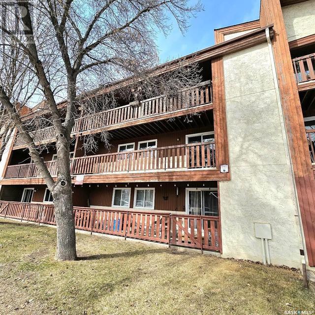 315 - 1580 Olive Diefenbaker Drive, Condo with 2 bedrooms, 1 bathrooms and null parking in Prince Albert SK | Image 2