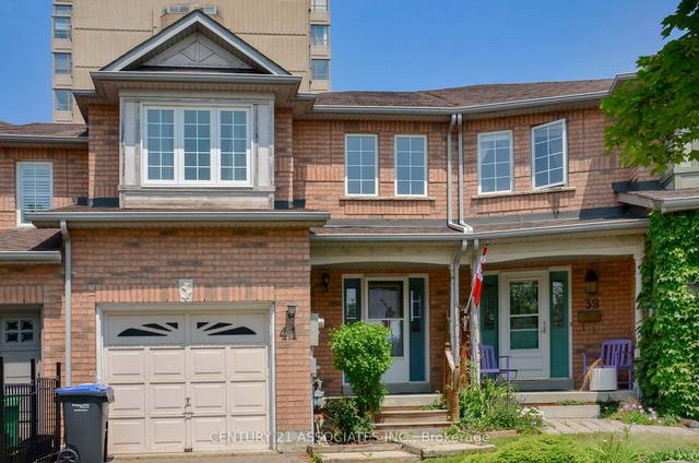41 Berkindale Crt, House attached with 3 bedrooms, 3 bathrooms and 3 parking in Brampton ON | Image 1