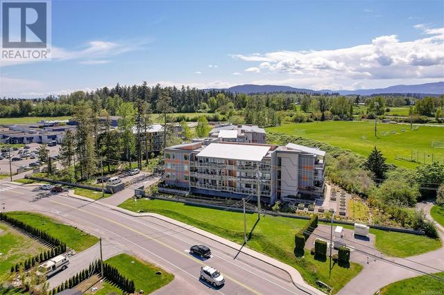 405 - 10680 Mcdonald Park Rd, Condo with 2 bedrooms, 2 bathrooms and 2 parking in North Saanich BC | Image 1