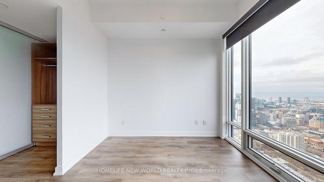 5211 - 488 University Ave, Condo with 1 bedrooms, 1 bathrooms and 0 parking in Toronto ON | Image 18