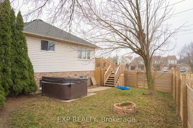 46 Grapeview Dr, House detached with 4 bedrooms, 2 bathrooms and 5 parking in St. Catharines ON | Image 22