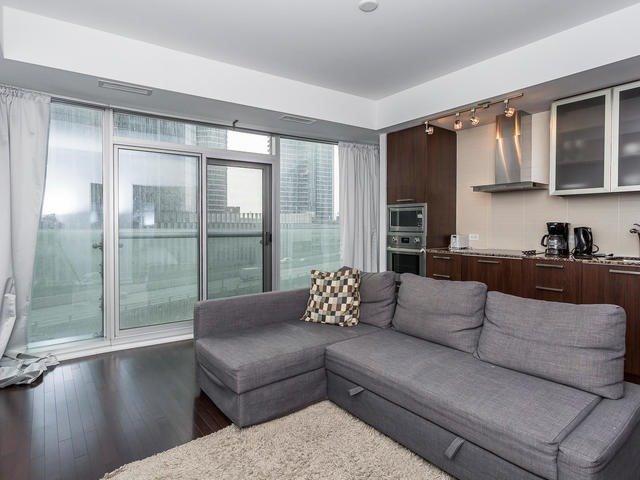 404 - 14 York St, Condo with 1 bedrooms, 1 bathrooms and null parking in Toronto ON | Image 11