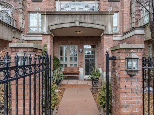 Th15 - 20 Burkebrook Pl, Townhouse with 3 bedrooms, 3 bathrooms and 2 parking in Toronto ON | Image 2