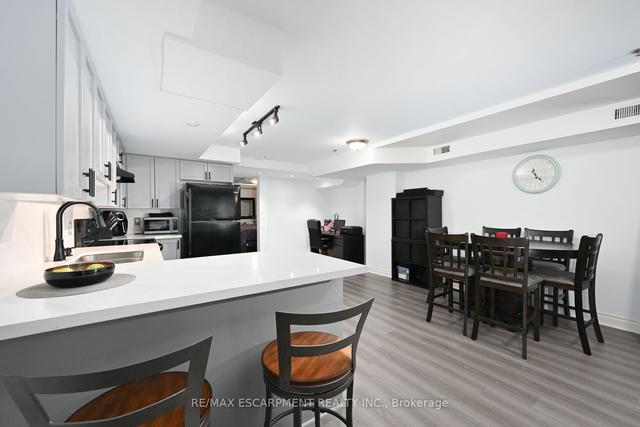 100 - 78 St Patrick St, Townhouse with 1 bedrooms, 1 bathrooms and 0 parking in Toronto ON | Image 10