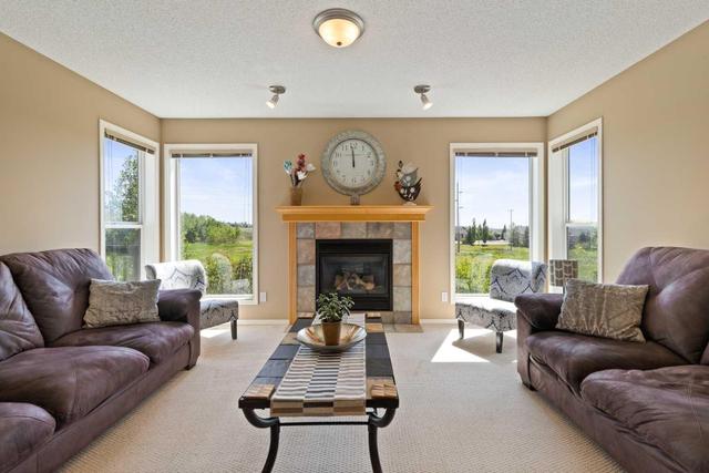 140 Tuscany Ravine Terrace Nw, House detached with 4 bedrooms, 3 bathrooms and 4 parking in Calgary AB | Image 3
