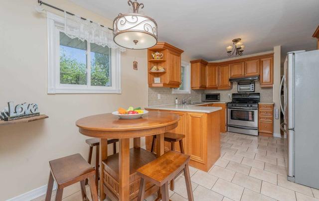74 Clansman Blvd, House detached with 3 bedrooms, 2 bathrooms and 5 parking in Toronto ON | Image 36