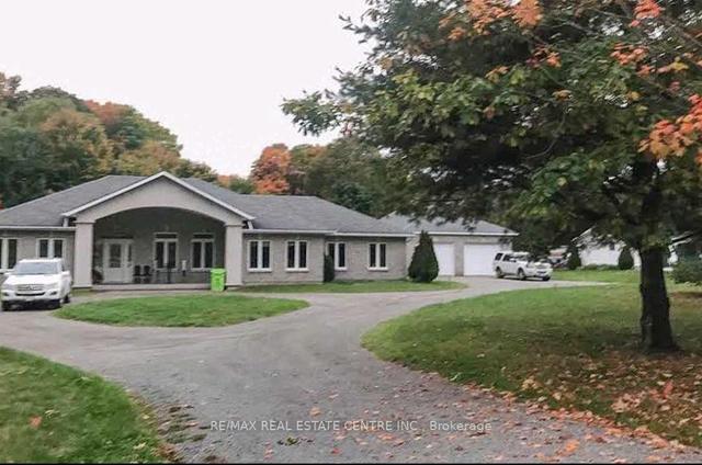 587 Moss Rd, House detached with 3 bedrooms, 2 bathrooms and 8 parking in Sault Ste. Marie ON | Image 1