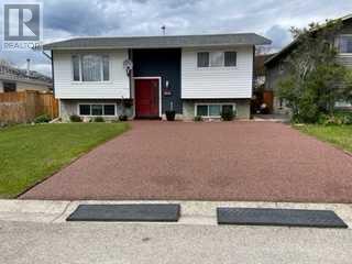 3034 222 Street, House detached with 4 bedrooms, 2 bathrooms and 4 parking in Crowsnest Pass AB | Image 36