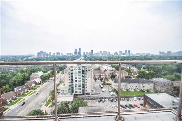 Uph1 - 2 Clairtrell Rd, Condo with 3 bedrooms, 2 bathrooms and 1 parking in Toronto ON | Image 11