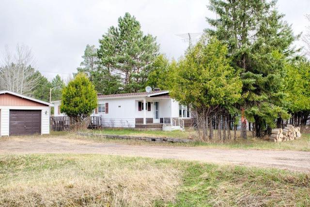 16382 Highway 60 Highway, House detached with 3 bedrooms, 1 bathrooms and 6 parking in Killaloe, Hagarty and Richards ON | Image 5