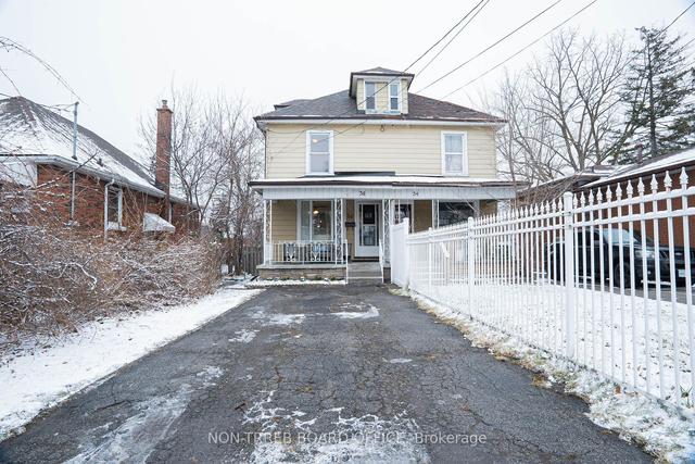 36 Fennell Ave, House semidetached with 3 bedrooms, 1 bathrooms and 2 parking in Hamilton ON | Image 16