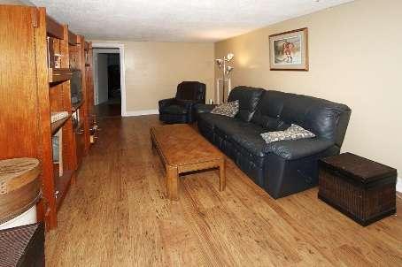 694 Waverly St N, House detached with 3 bedrooms, 2 bathrooms and 4 parking in Oshawa ON | Image 7