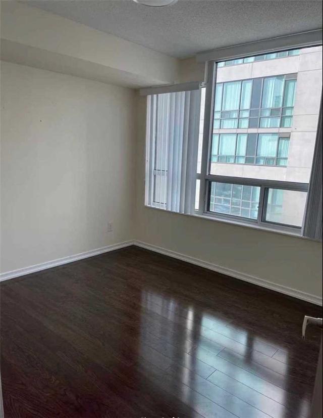 1910 - 503 Beecroft Rd, Condo with 2 bedrooms, 2 bathrooms and 1 parking in Toronto ON | Image 6