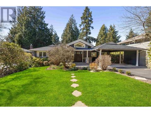 5005 Redonda Drive, House detached with 5 bedrooms, 4 bathrooms and 4 parking in North Vancouver BC | Card Image