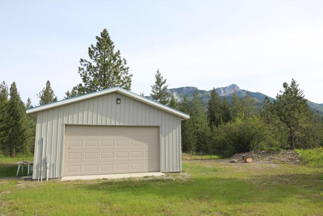 5251 Highway 3, House detached with 3 bedrooms, 2 bathrooms and 20 parking in East Kootenay B BC | Image 12