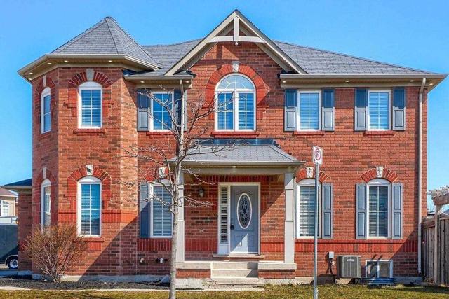 860 Pickersgill Cres, House detached with 3 bedrooms, 3 bathrooms and 4 parking in Milton ON | Image 12