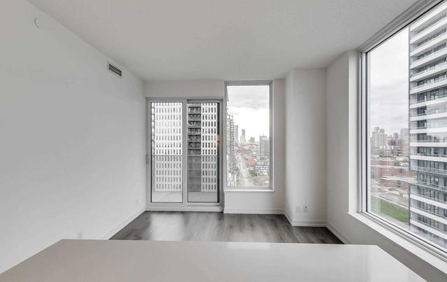 1703 - 20 Tubman Ave, Condo with 2 bedrooms, 2 bathrooms and 1 parking in Toronto ON | Image 3