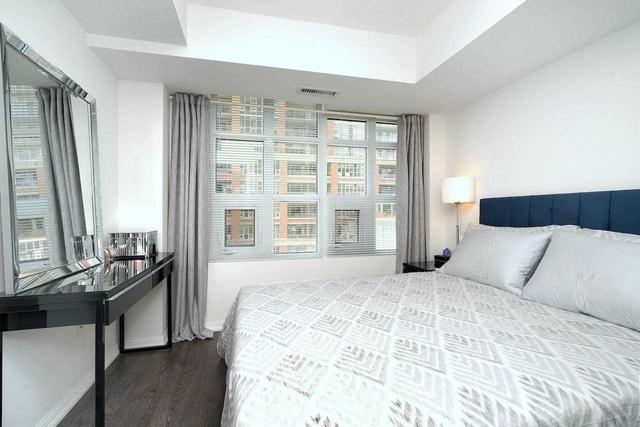 810 - 75 East Liberty St, Condo with 1 bedrooms, 1 bathrooms and 1 parking in Toronto ON | Image 4
