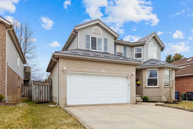 39 Abbeywood Cres, House detached with 3 bedrooms, 4 bathrooms and 4 parking in Guelph ON | Image 12