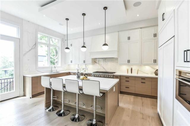 111 St Leonards Ave, House detached with 5 bedrooms, 7 bathrooms and 4 parking in Toronto ON | Image 9