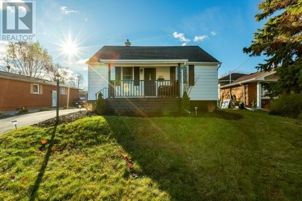 661 Orchard Avenue, House detached with 2 bedrooms, 2 bathrooms and null parking in Sarnia ON | Image 49