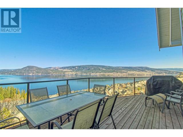 242 - 6723 La Palma Loop, House detached with 3 bedrooms, 2 bathrooms and 3 parking in Central Okanagan West BC | Image 3