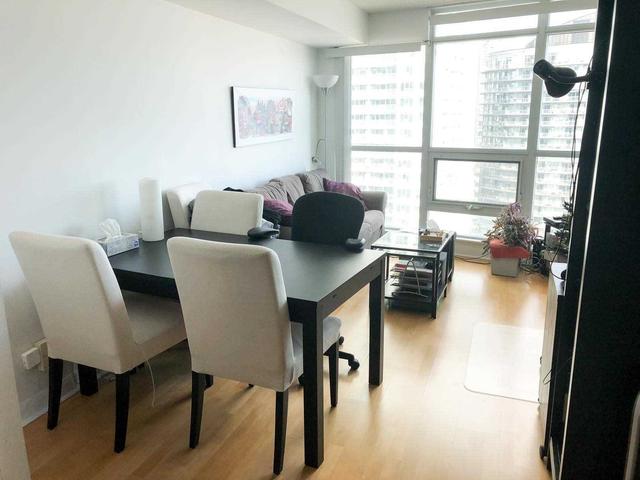 2503 - 600 Fleet St, Condo with 1 bedrooms, 1 bathrooms and 1 parking in Toronto ON | Image 2