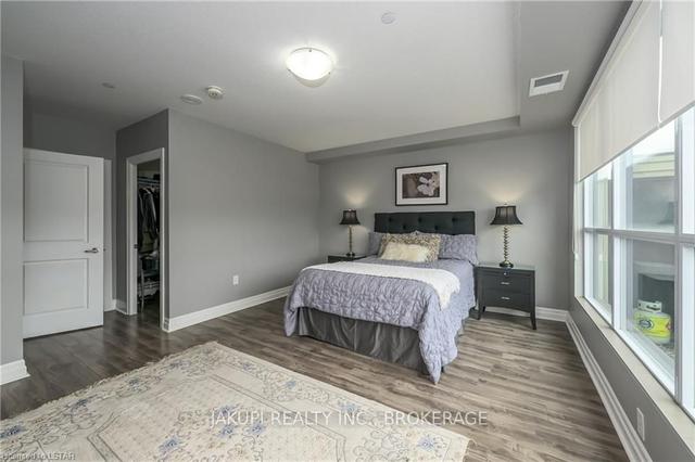 209 - 260 Villagewalk Blvd, Condo with 2 bedrooms, 2 bathrooms and 2 parking in London ON | Image 10