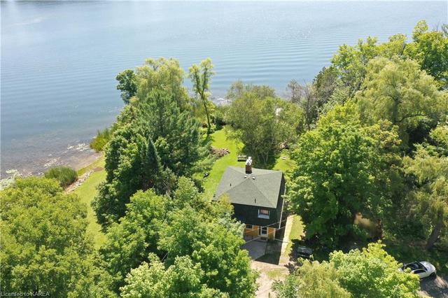 3948 Waterfall Lane, House detached with 3 bedrooms, 1 bathrooms and 7 parking in South Frontenac ON | Image 3
