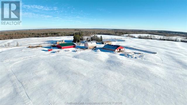 4045 On 579 Highway, Home with 4 bedrooms, 2 bathrooms and null parking in Cochrane ON | Image 1