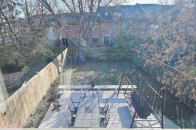2122 Bosack Crt, House detached with 3 bedrooms, 4 bathrooms and 6 parking in Mississauga ON | Image 10