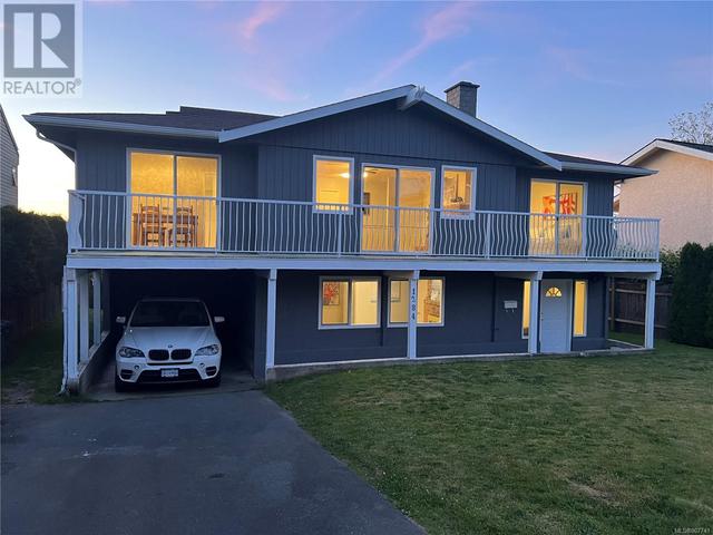 1284 Lonsdale Pl, House detached with 5 bedrooms, 3 bathrooms and 1 parking in Saanich BC | Card Image