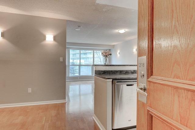 218 - 23 Lorraine Dr, Condo with 2 bedrooms, 2 bathrooms and 2 parking in Toronto ON | Image 15
