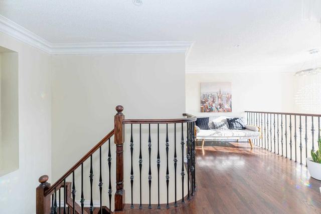 18 Ingleborough Dr, House detached with 4 bedrooms, 6 bathrooms and 6 parking in Brampton ON | Image 9