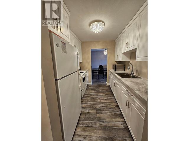 301 - 340 Northgate, Condo with 2 bedrooms, 1 bathrooms and null parking in Tumbler Ridge BC | Image 2