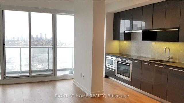2501 - 117 Mcmahon Dr, Condo with 0 bedrooms, 1 bathrooms and 1 parking in Toronto ON | Image 9