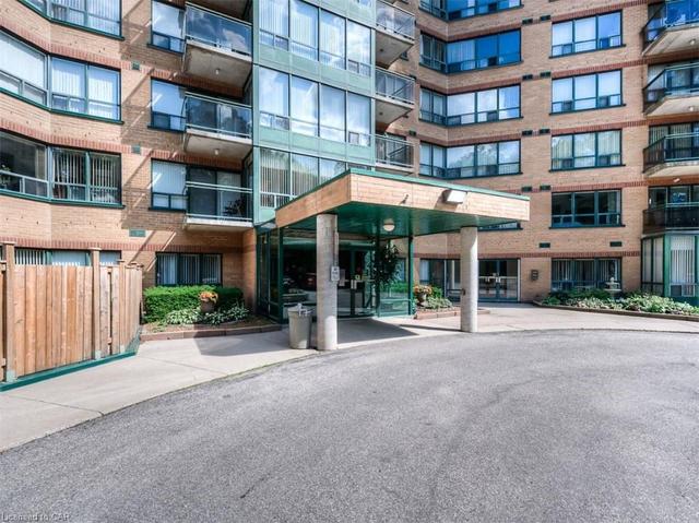 503 - 237 King Street W, House attached with 2 bedrooms, 2 bathrooms and null parking in Cambridge ON | Image 2