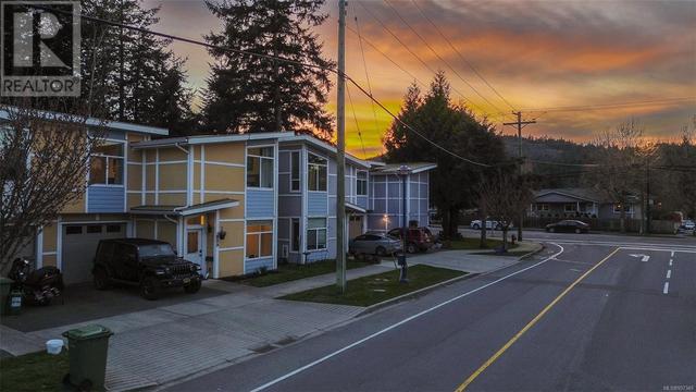989 Walfred Rd, House attached with 3 bedrooms, 3 bathrooms and 2 parking in Langford BC | Image 3